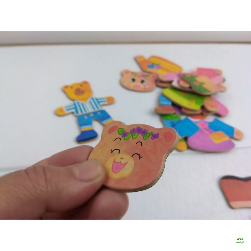 پازل چوبی لباس خرسی جعبه فلزی